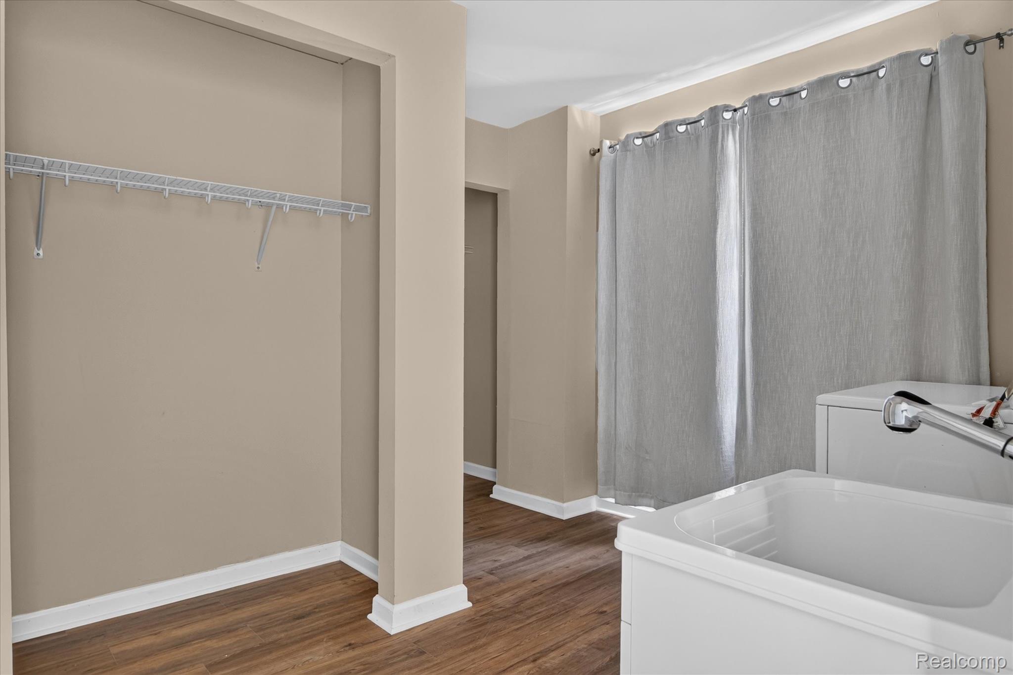 28264 Waltz Road Property Photo 19