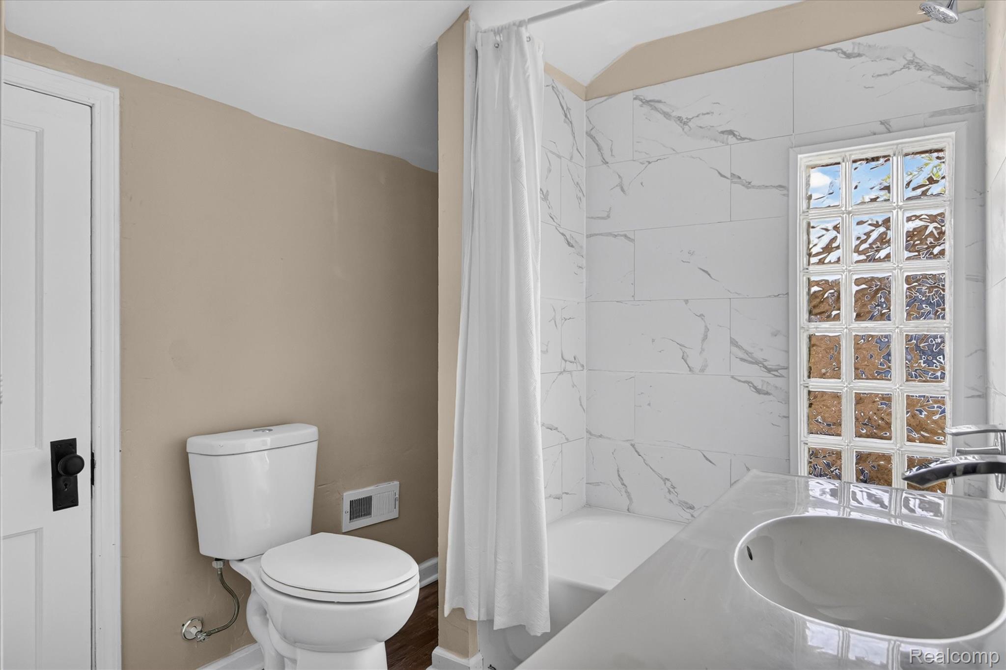 28264 Waltz Road Property Photo 21