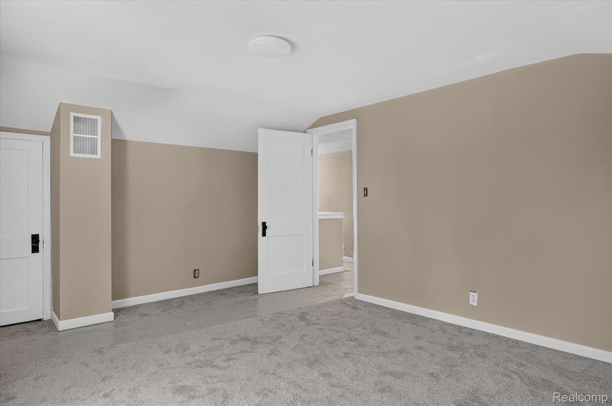 28264 Waltz Road Property Photo 28