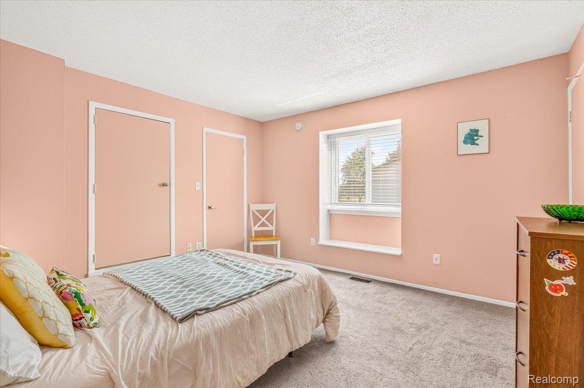 41282 N Woodbury Green Drive Property Photo 10