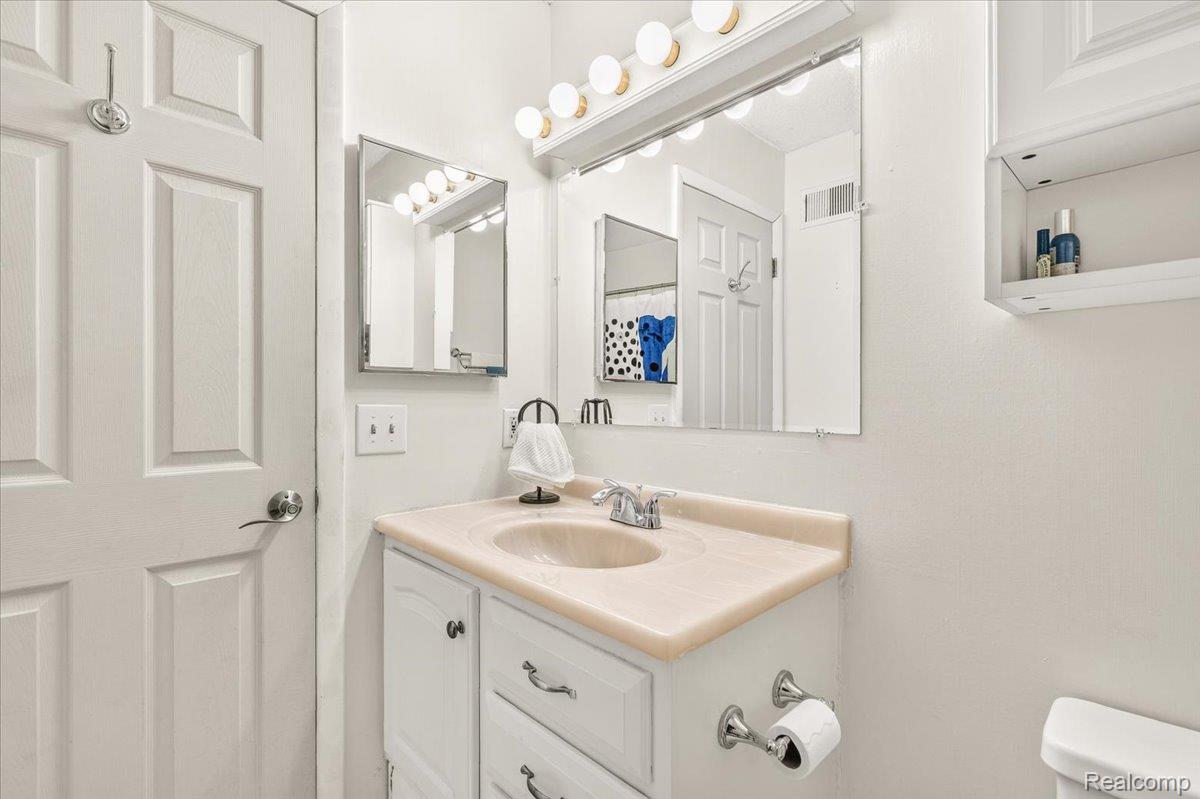 41282 N Woodbury Green Drive Property Photo 14