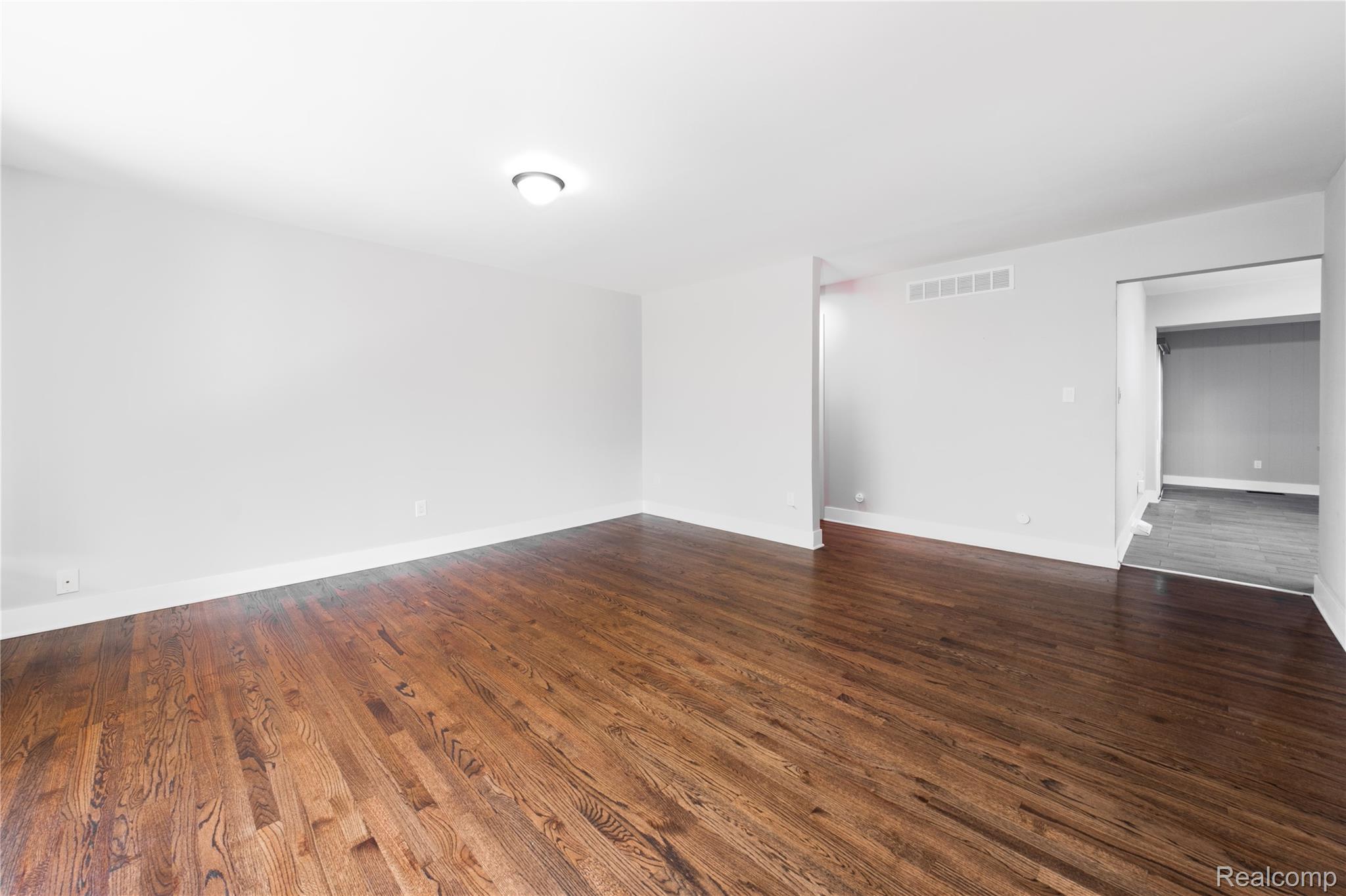 18863 Monica Drive Property Photo 5