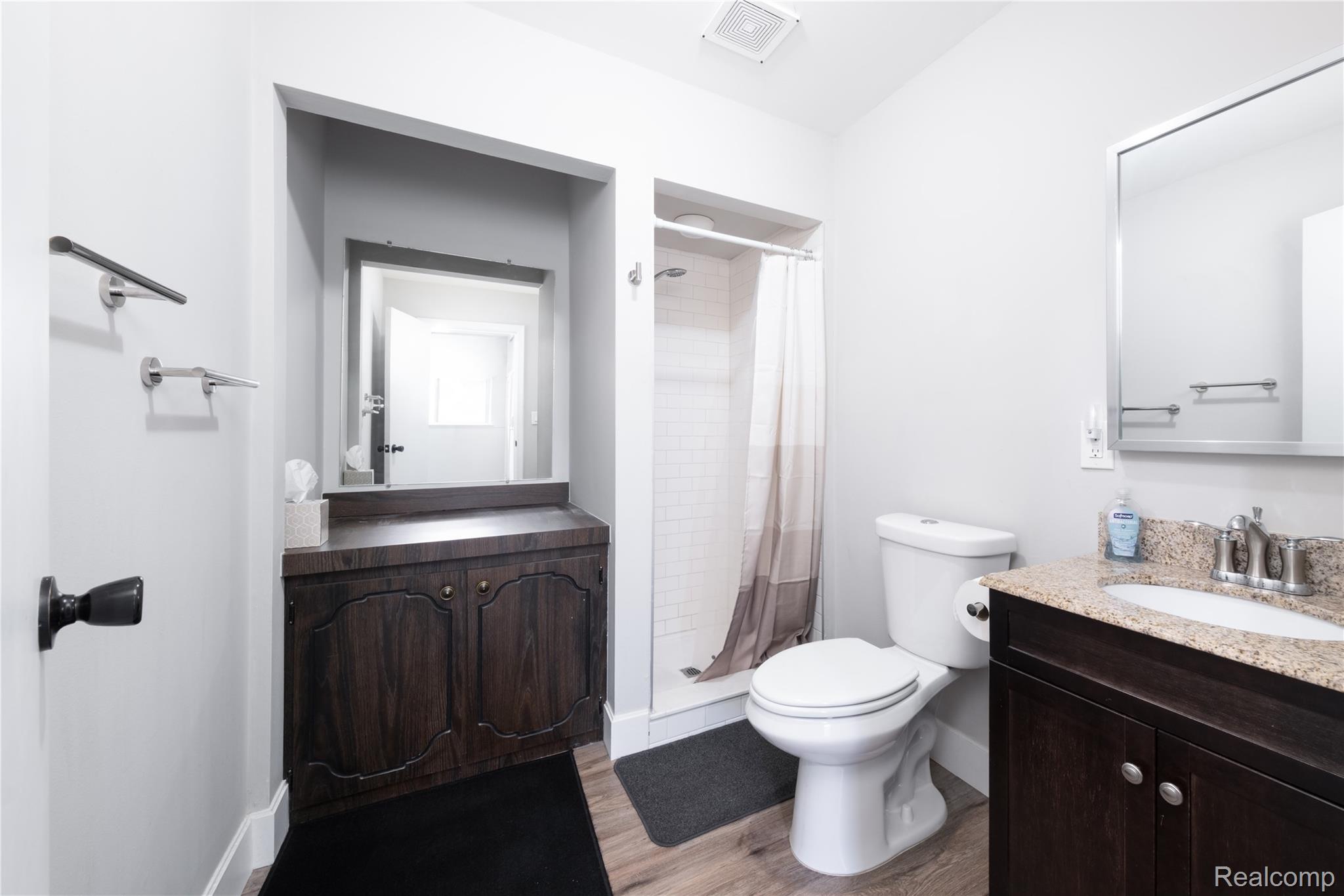 18863 Monica Drive Property Photo 13