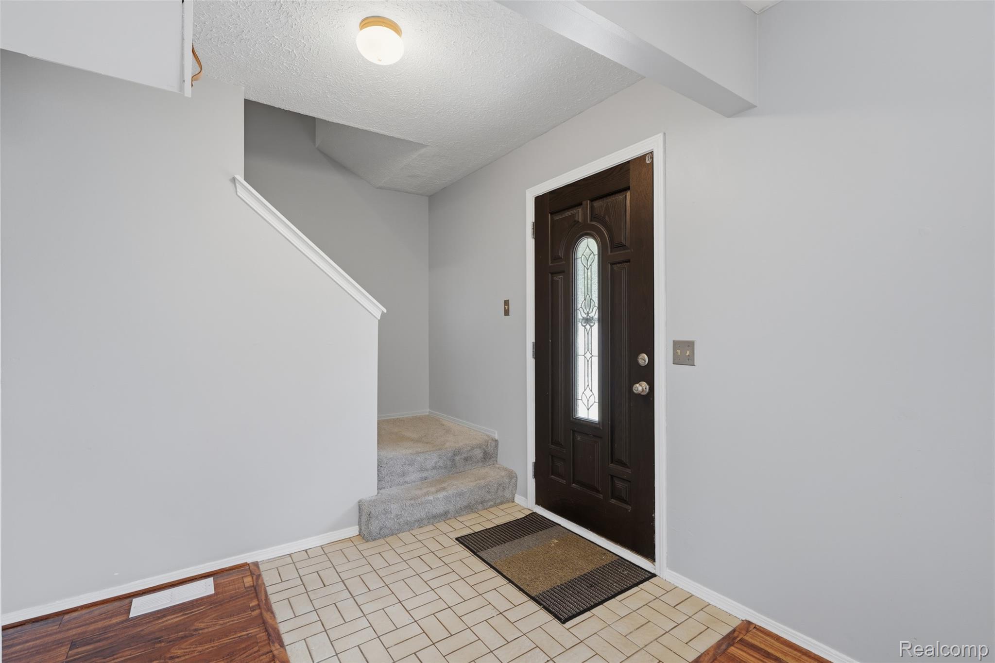 968 Parallel Street Property Photo 2