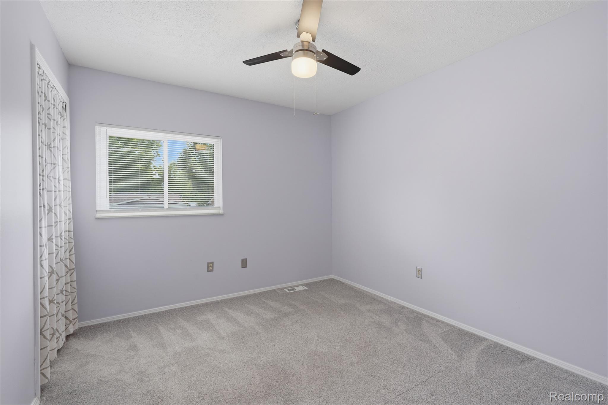 968 Parallel Street Property Photo 16