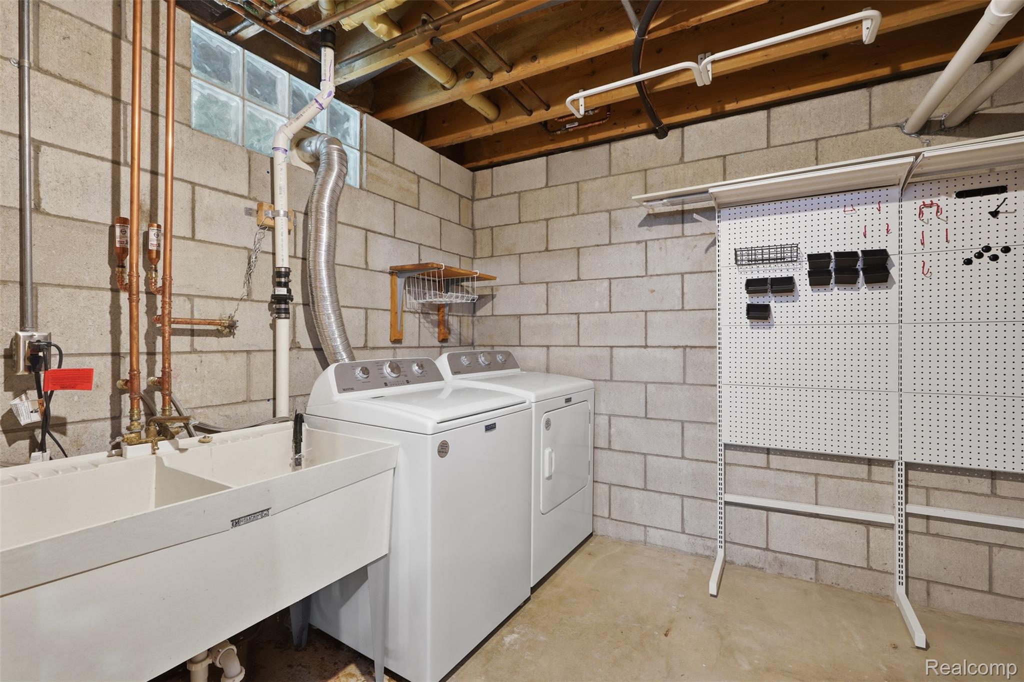 968 Parallel Street Property Photo 24