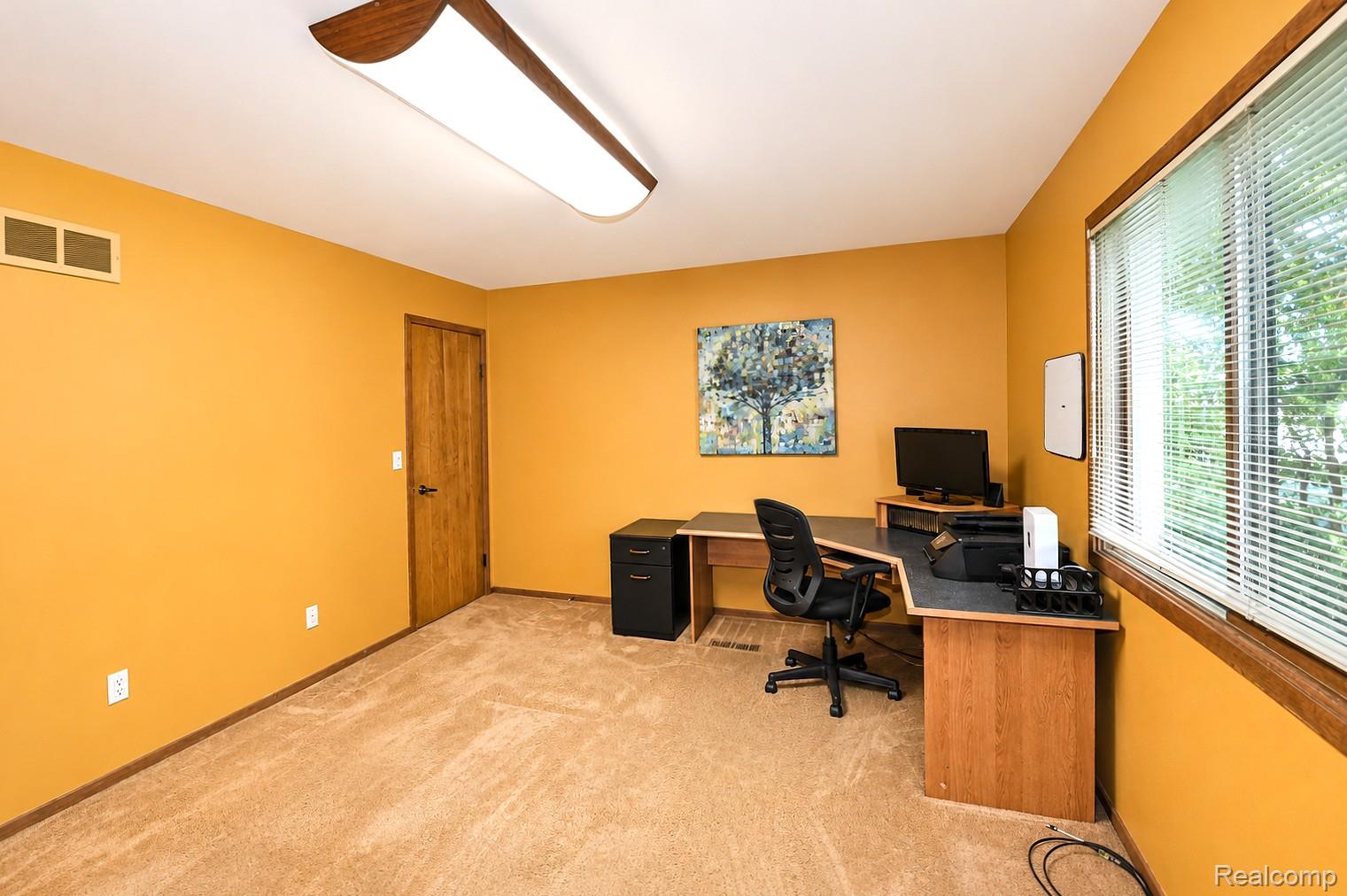 22783 Shadowglen Drive Property Photo 15
