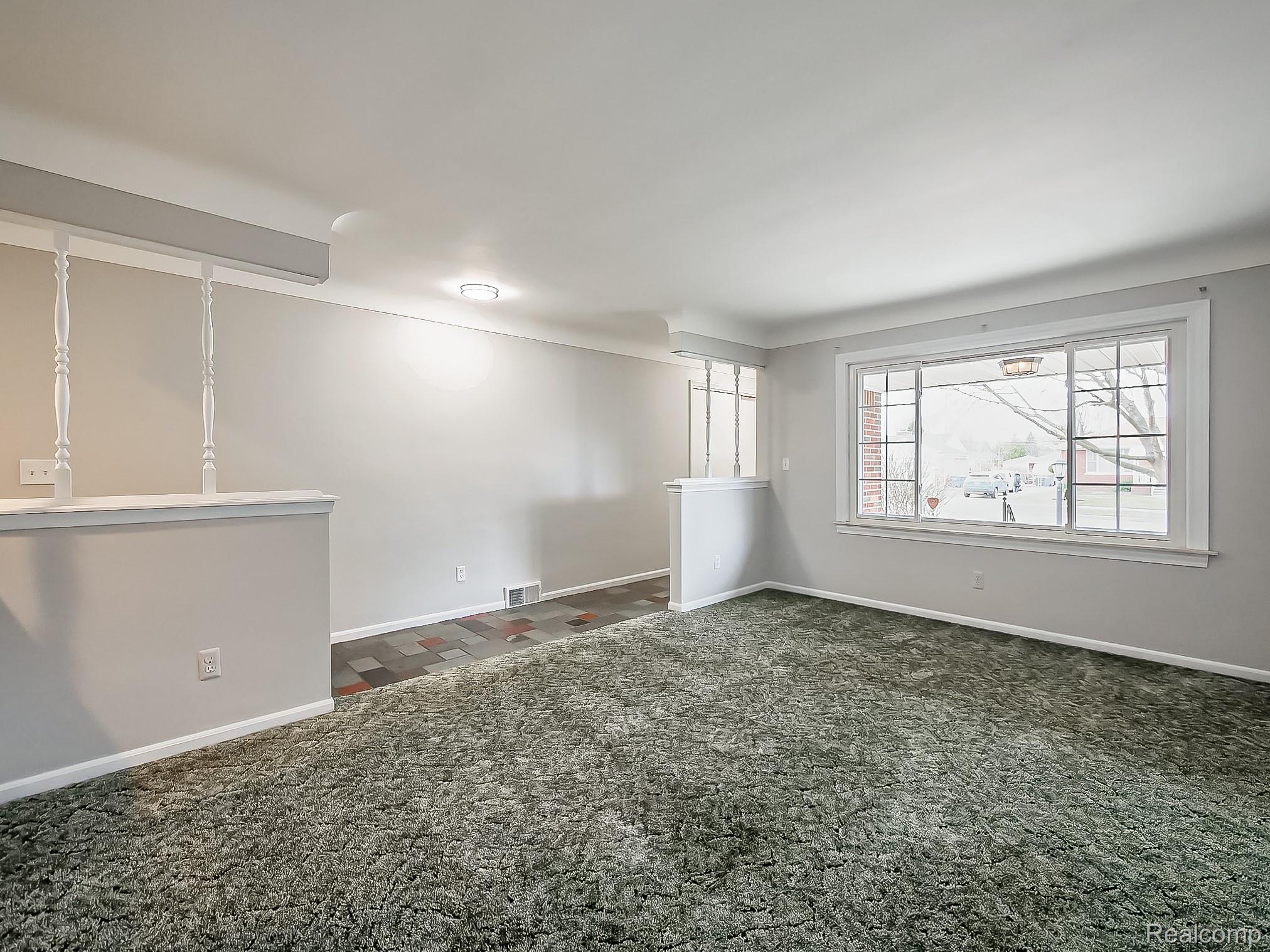 25748 Curie Avenue Property Photo 5