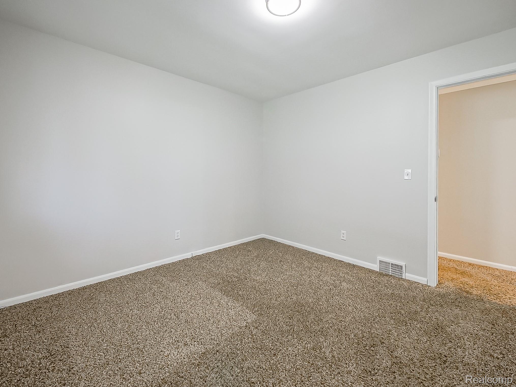25748 Curie Avenue Property Photo 17