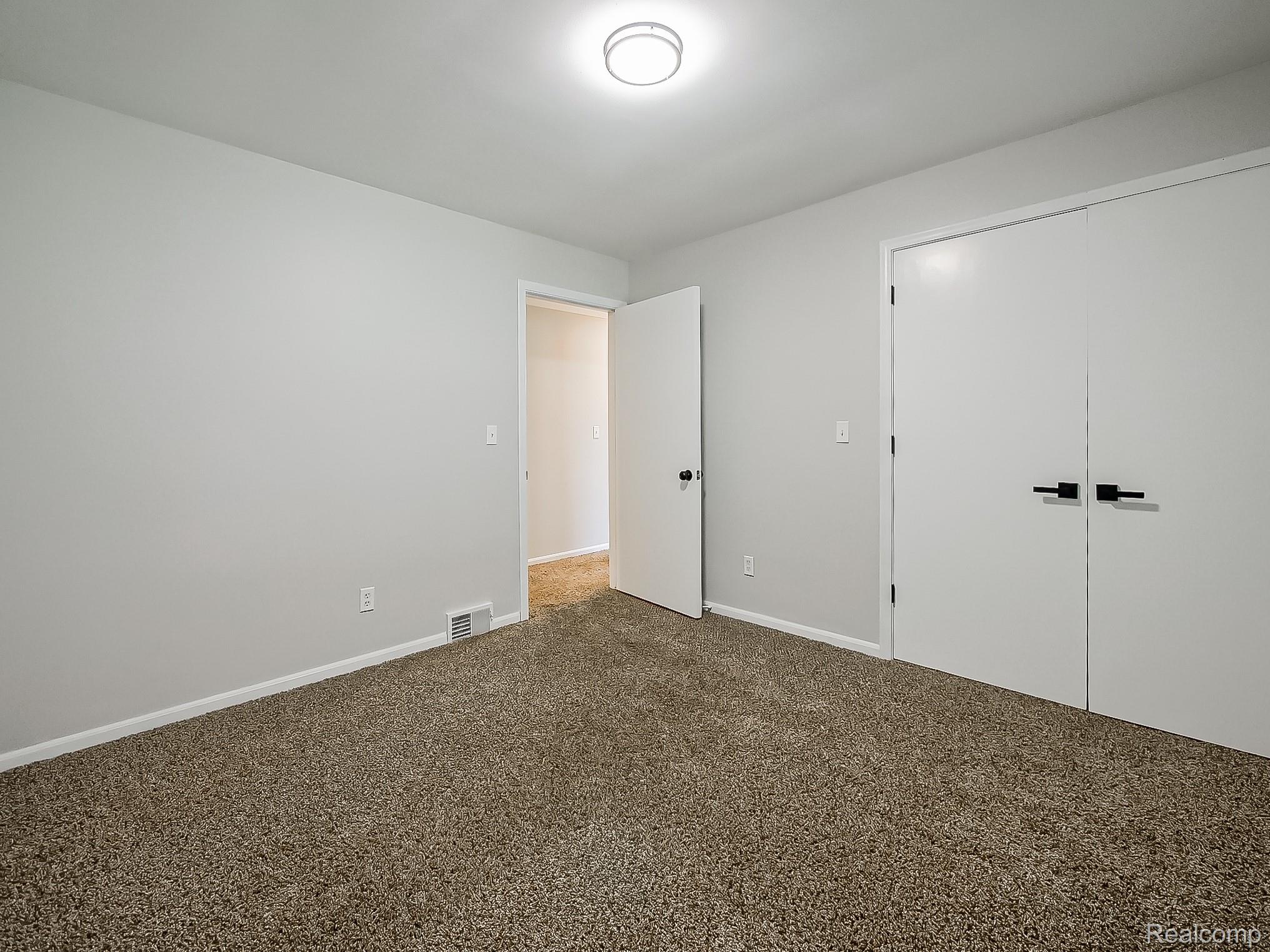 25748 Curie Avenue Property Photo 18