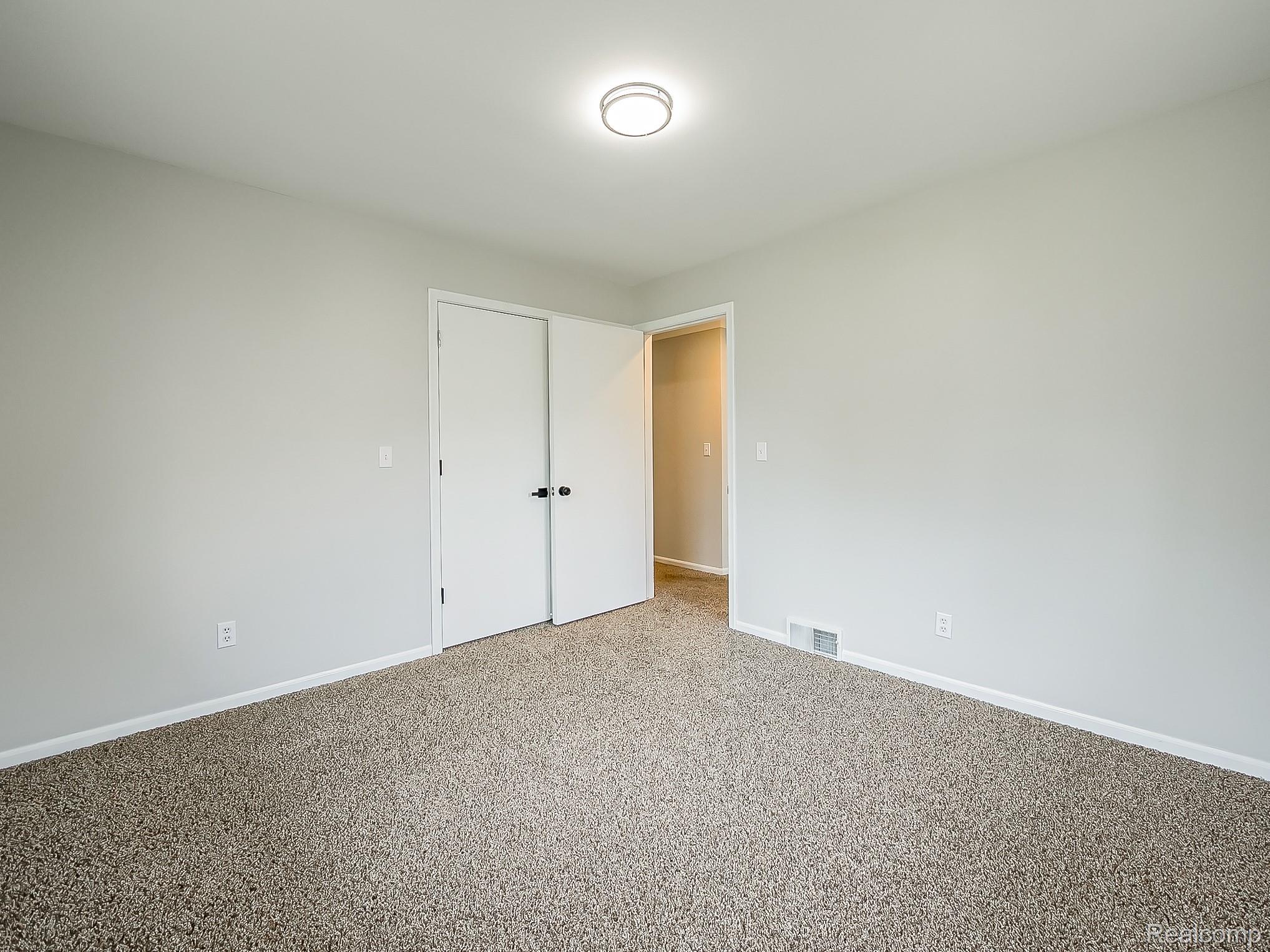 25748 Curie Avenue Property Photo 21