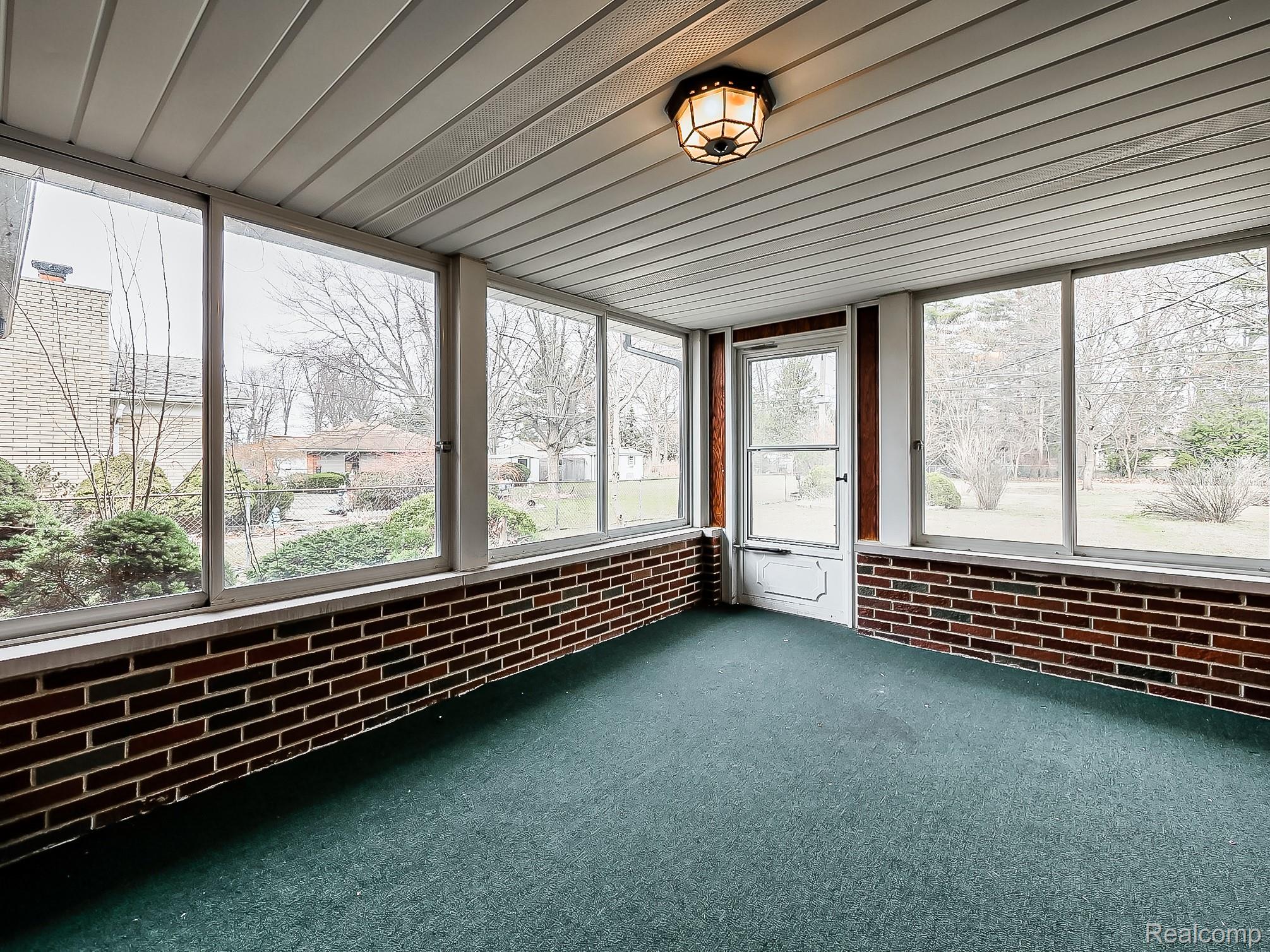 25748 Curie Avenue Property Photo 37