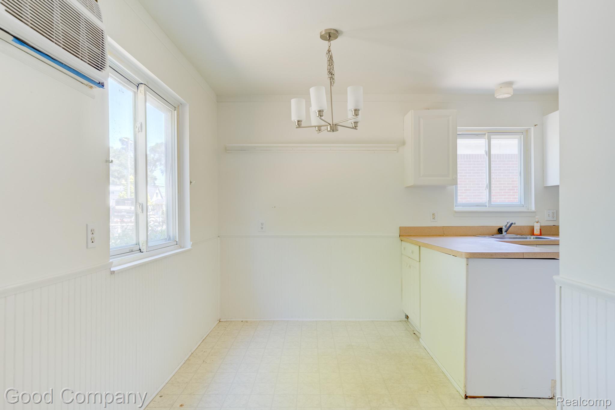 680 E Annabelle Avenue Property Photo 8