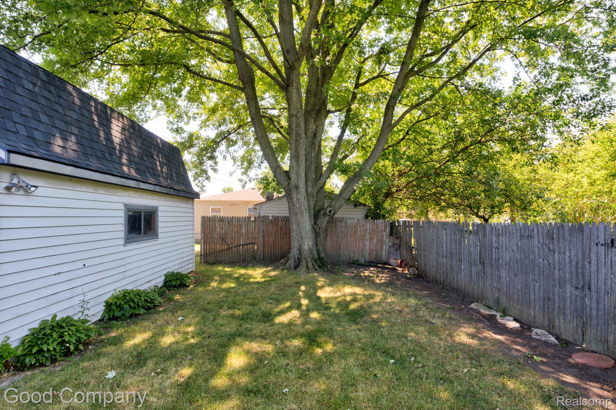 680 E Annabelle Avenue Property Photo 26