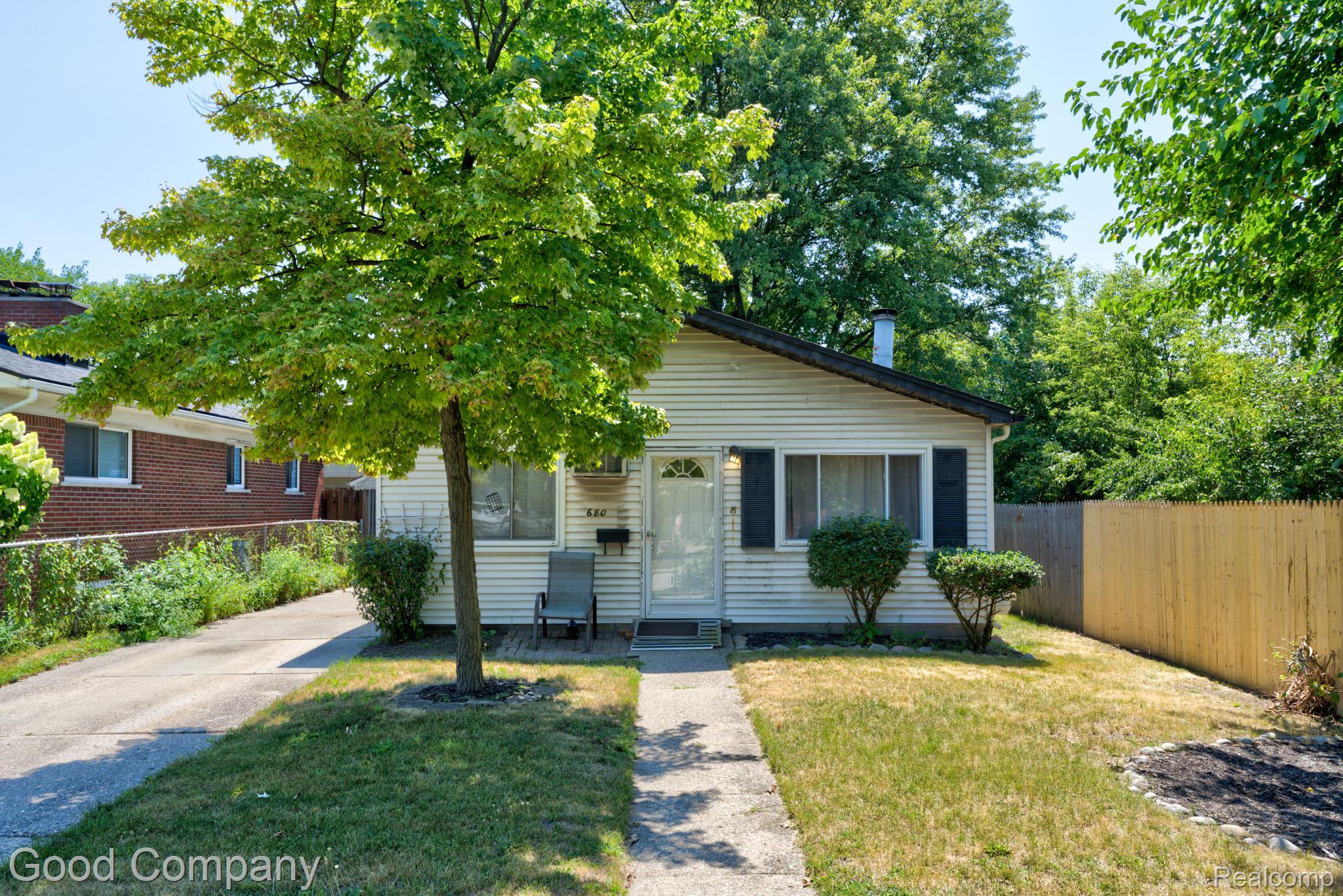 680 E Annabelle Avenue Property Photo 32