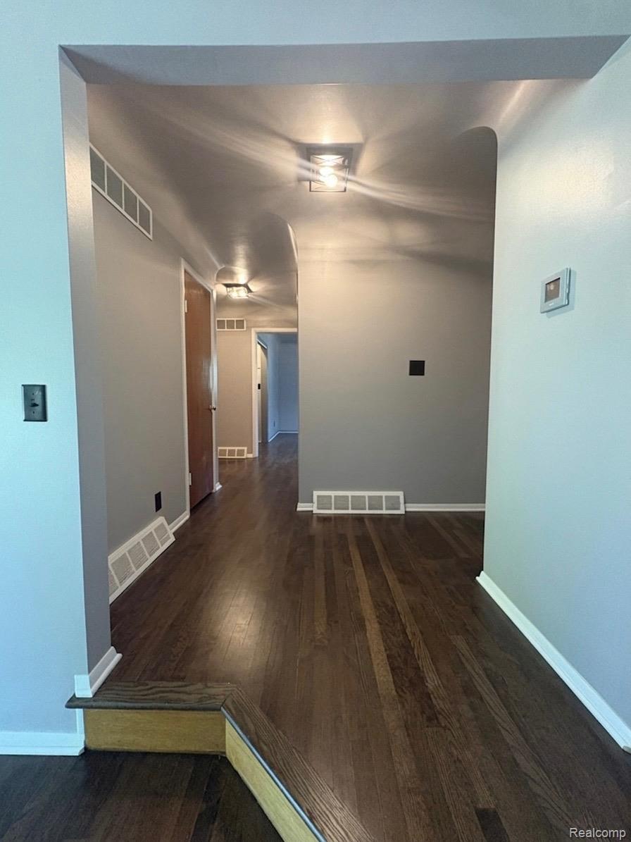 3441 E Maple Avenue Property Photo 2