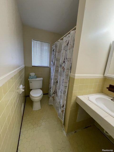 5122 W Bristol Road Property Photo 8