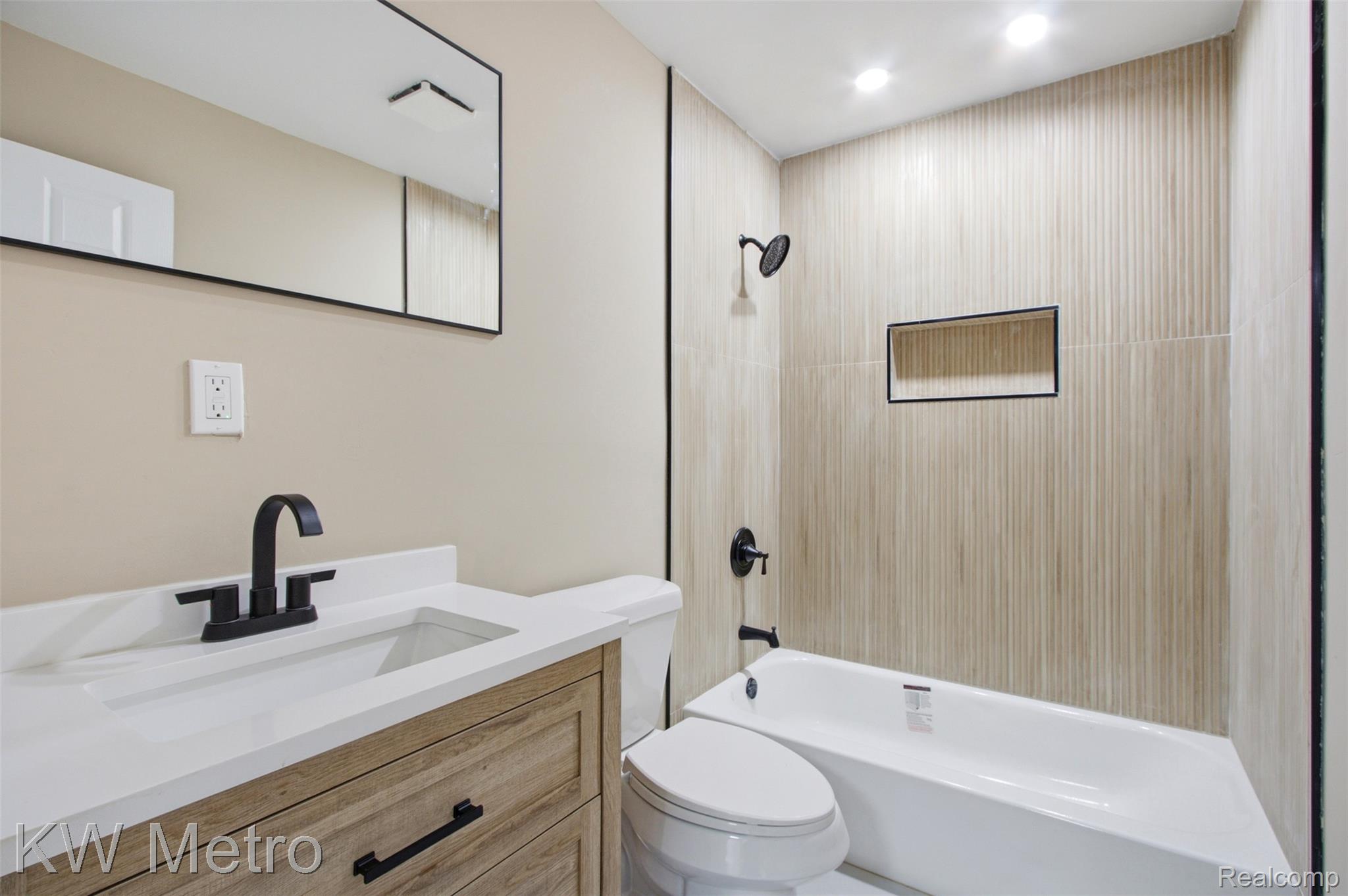 37860 Dardanella Street Property Photo 14