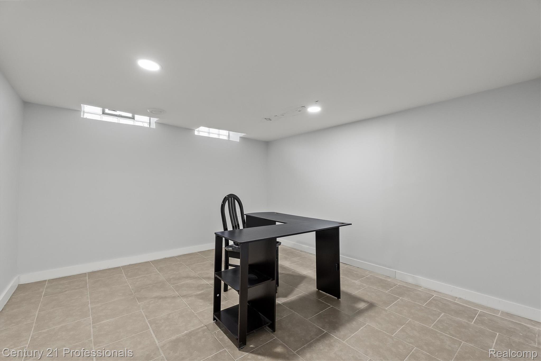 37010 Calka Drive Property Photo 23