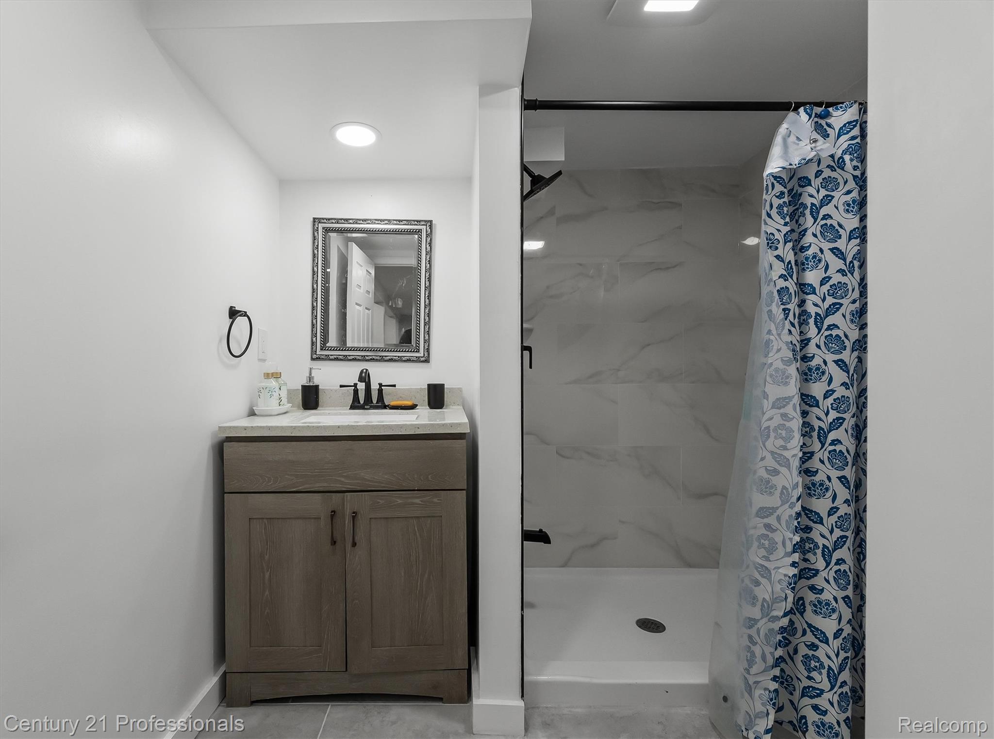 37010 Calka Drive Property Photo 24