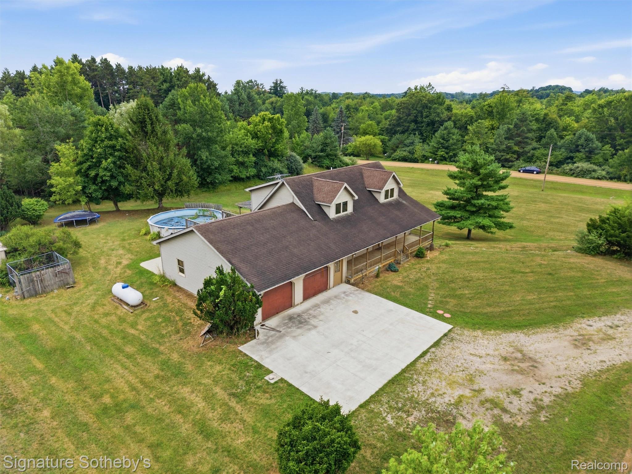 6164 Willits Road Property Photo 11