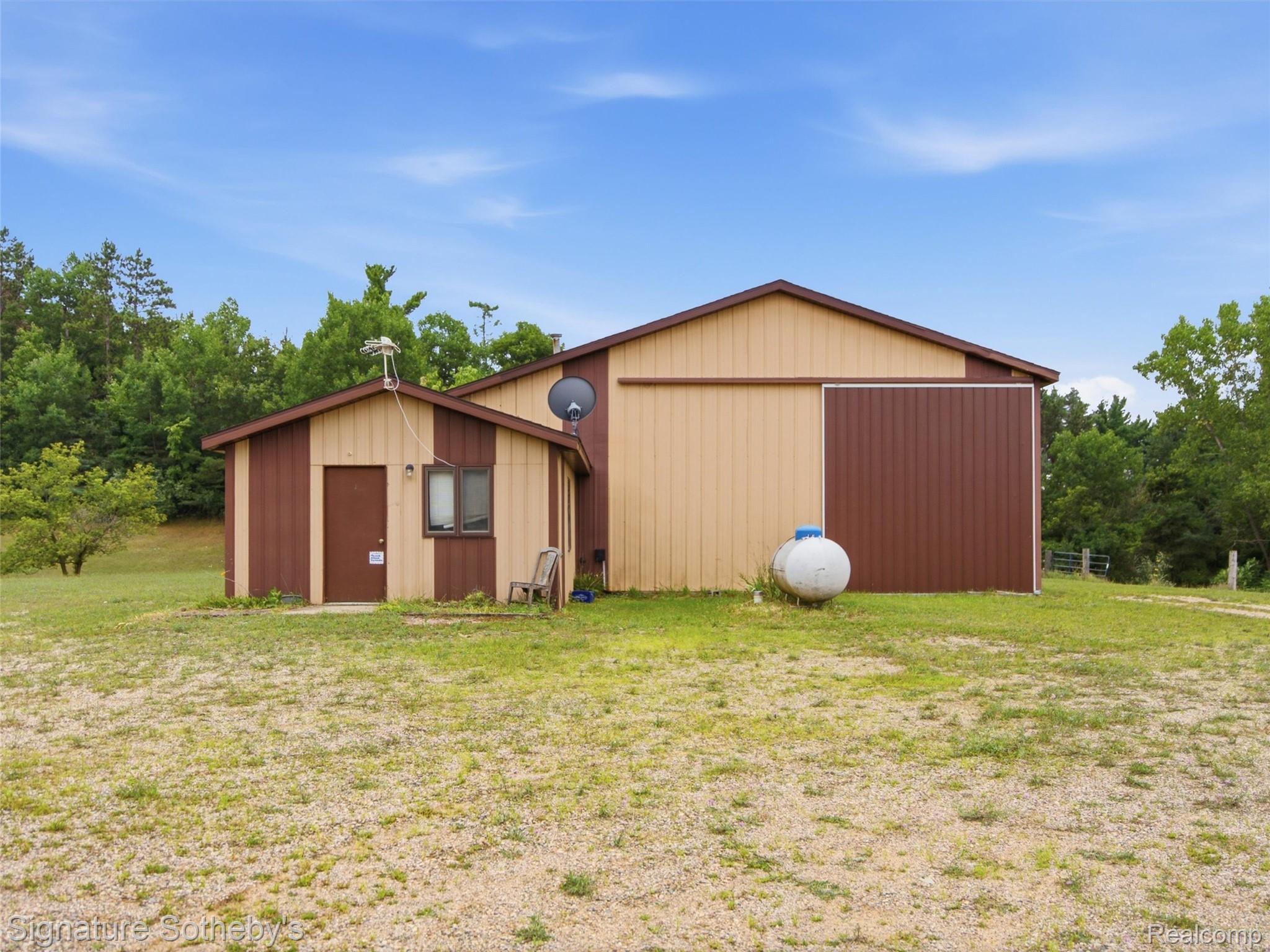 6164 Willits Road Property Photo 36