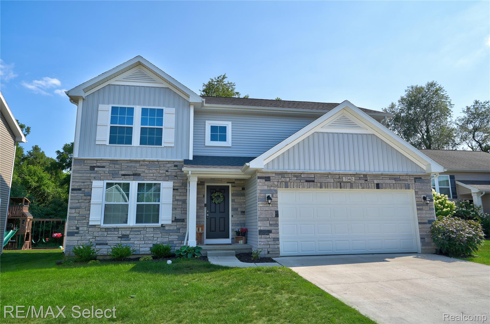 7342 River Rock Drive Property Photo 1