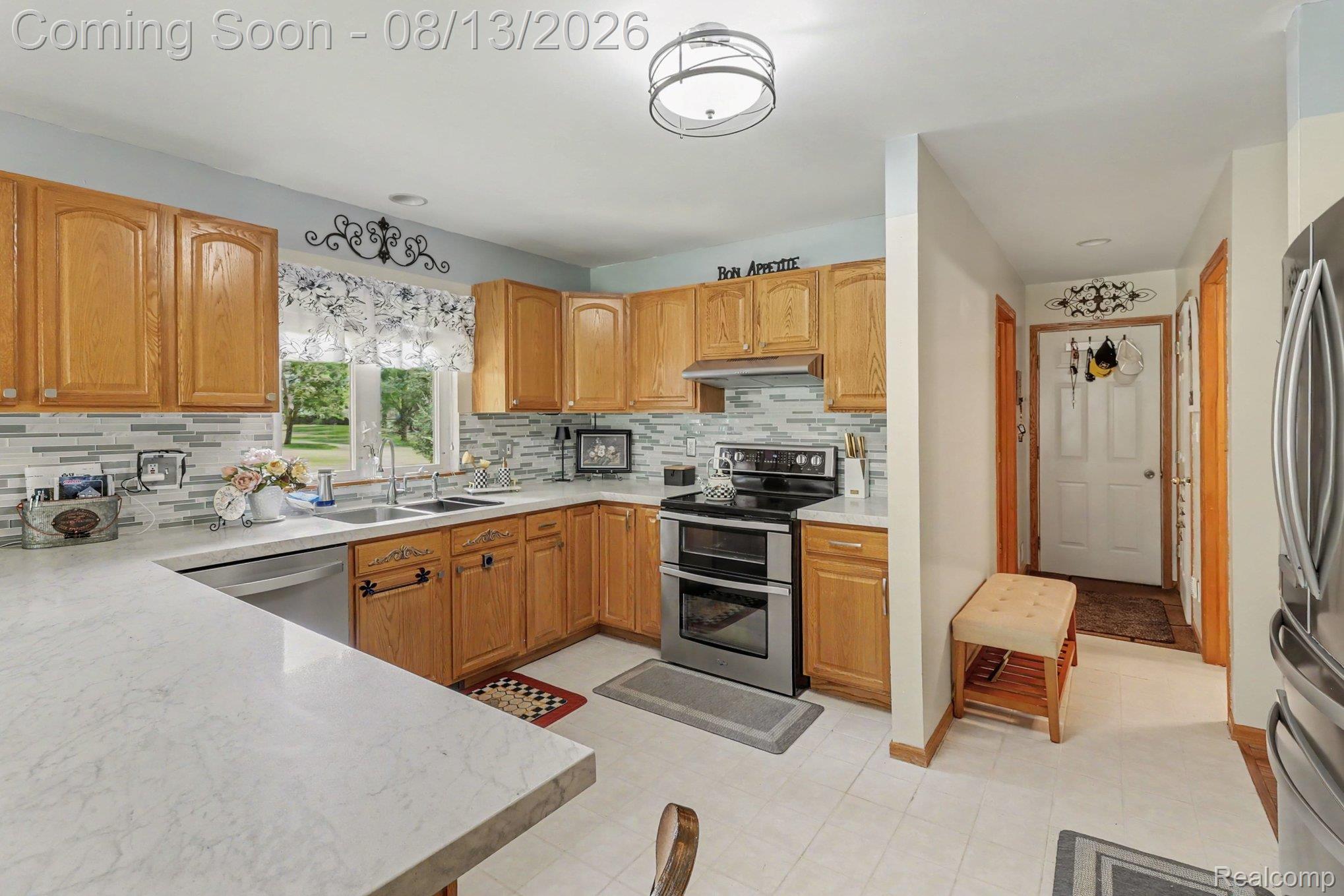 2575 County Farm Road Property Photo 7