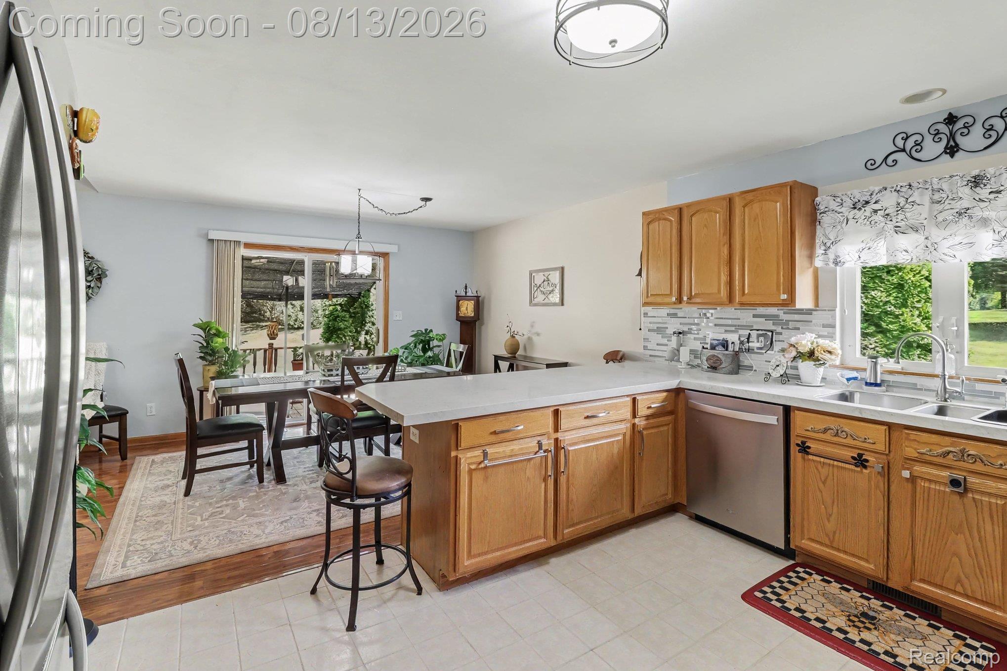 2575 County Farm Road Property Photo 8