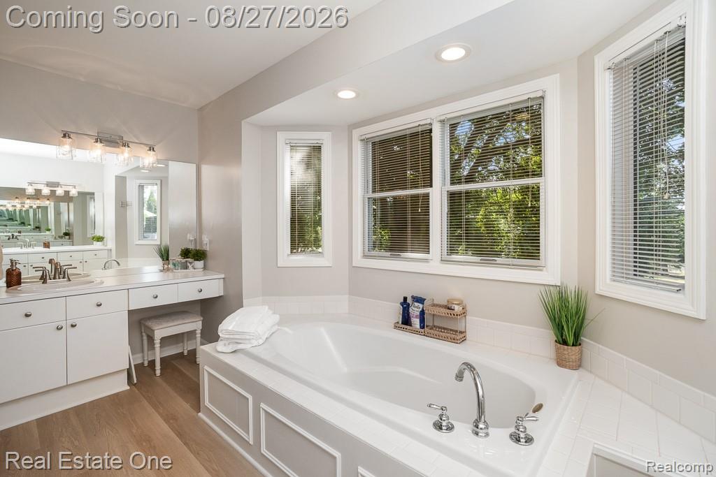 1026 Pointe Place Boulevard Property Photo 17