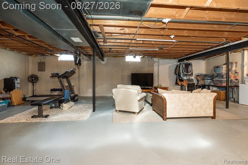 1026 Pointe Place Boulevard Property Photo 28