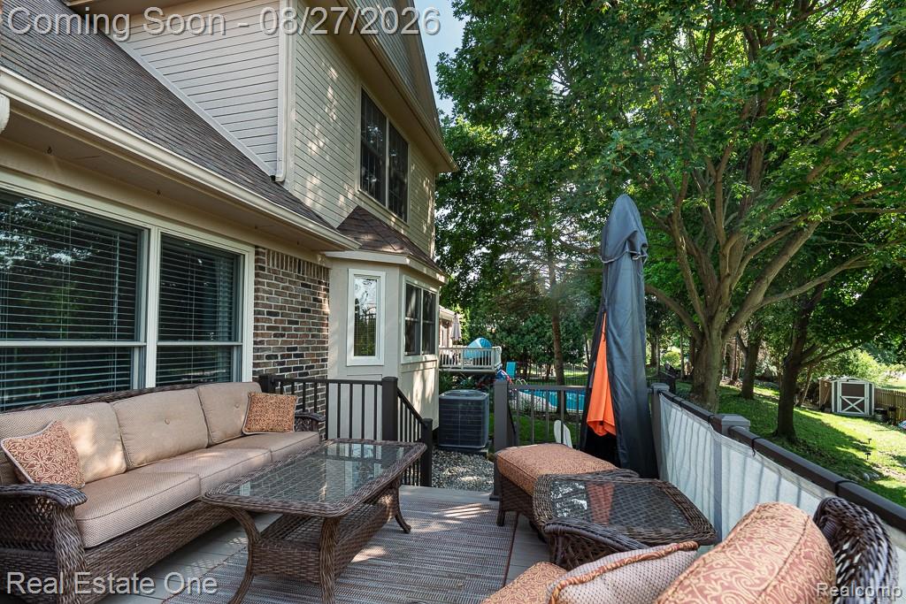 1026 Pointe Place Boulevard Property Photo 30