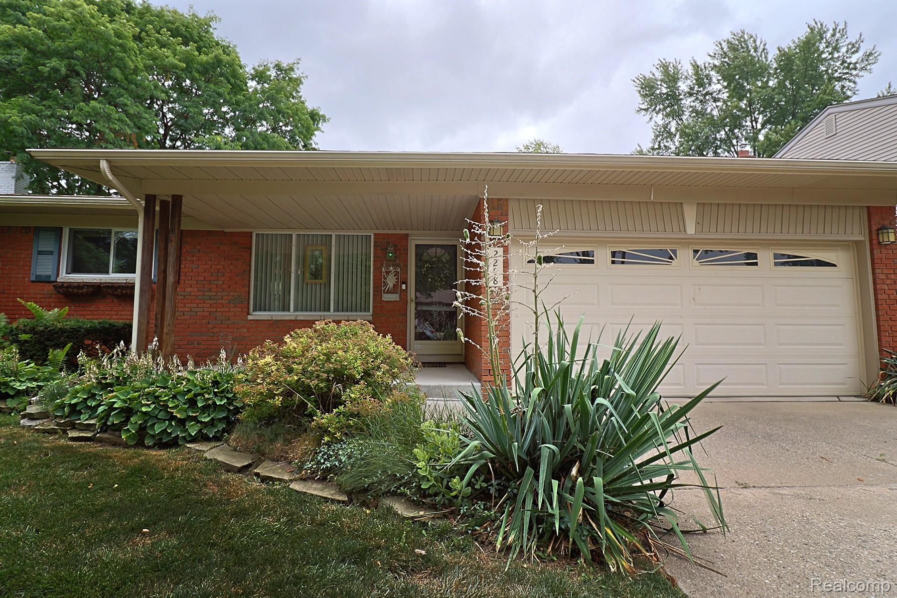 2298 Columbia Drive Property Photo 1