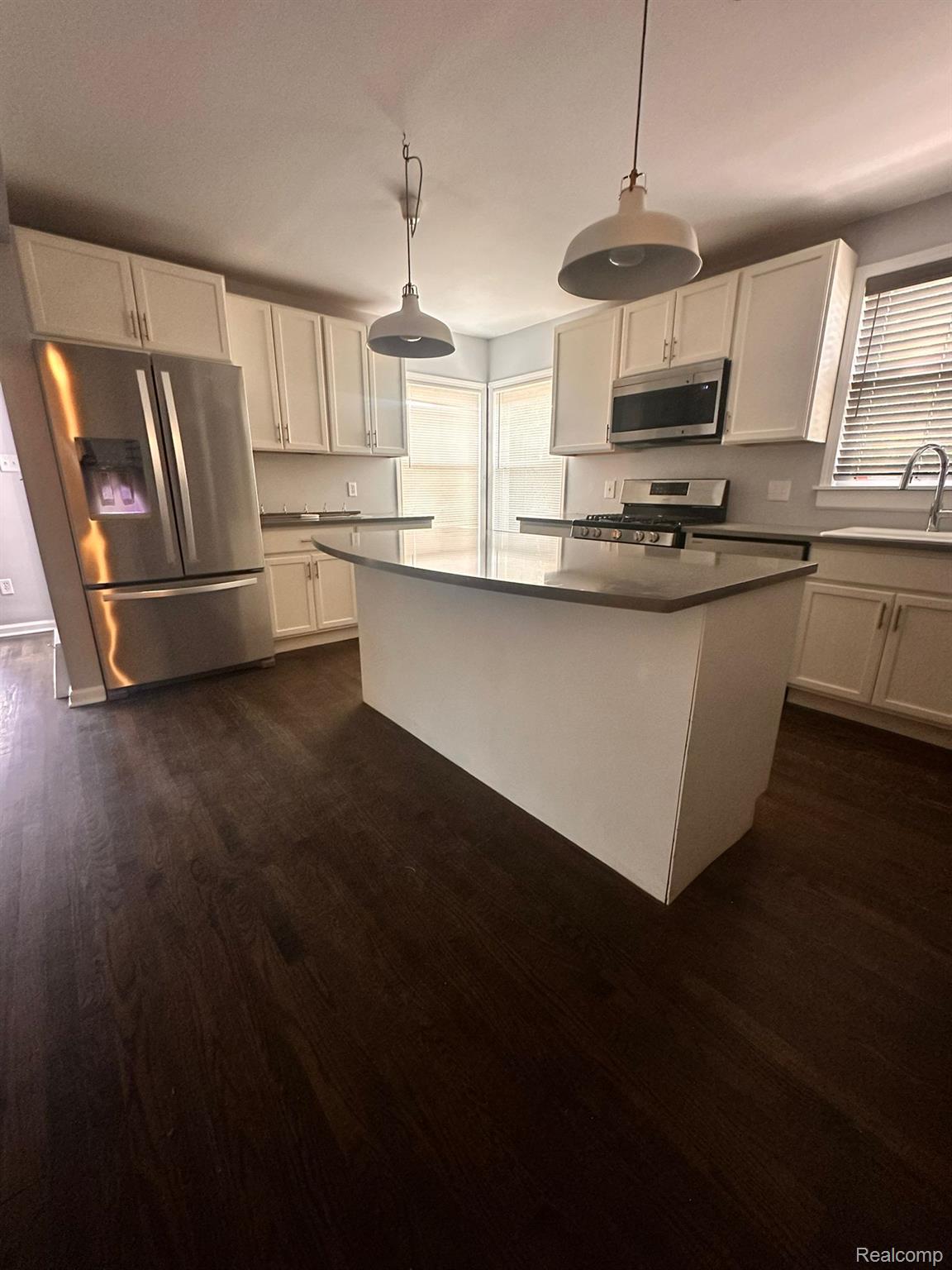 505 Gardendale Street Property Photo 5