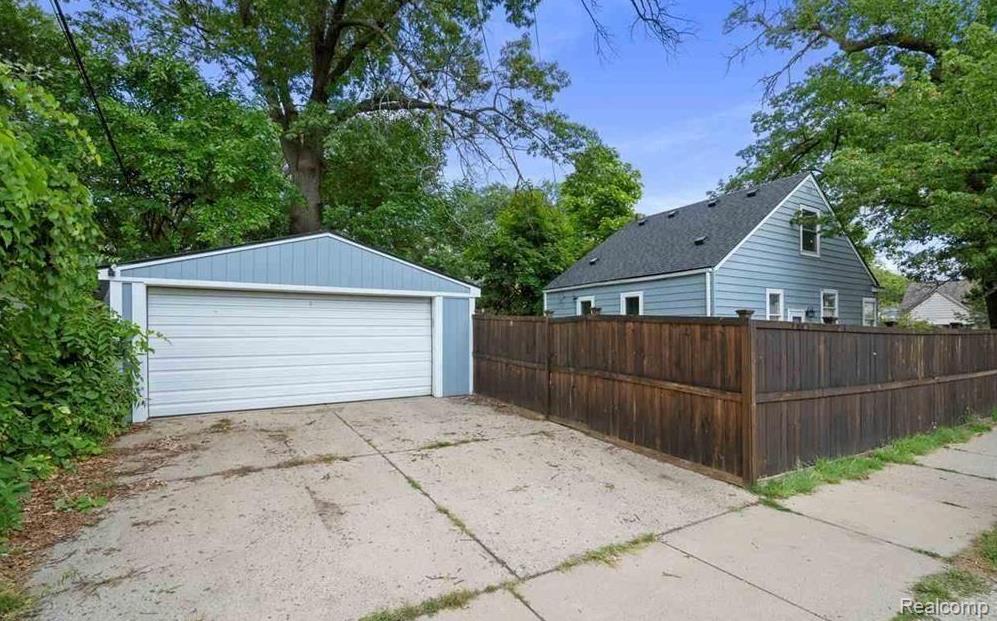 505 Gardendale Street Property Photo 20