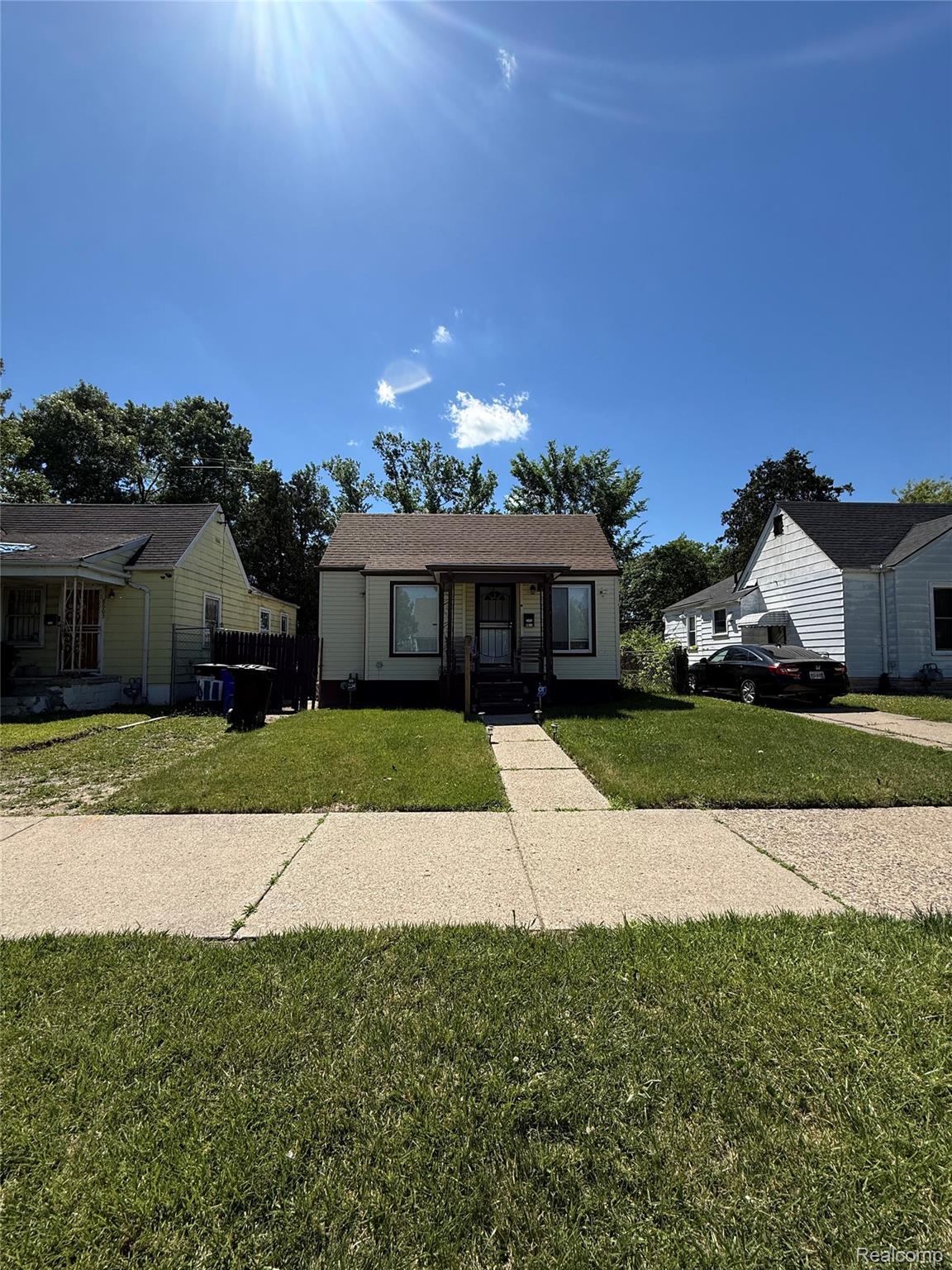 8611 Auburn Street Property Photo 1