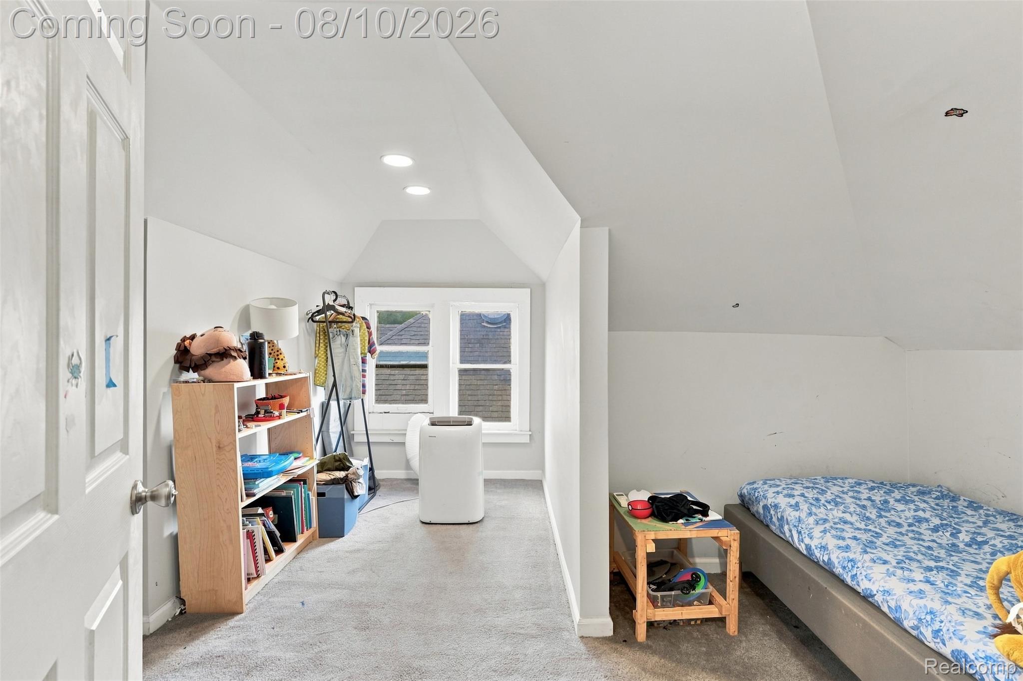 2400 Edison Property Photo 23