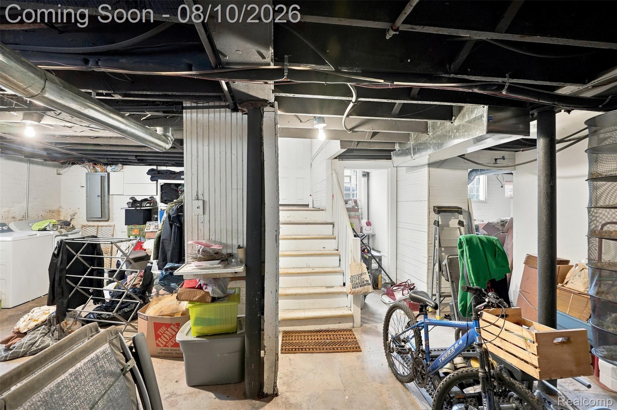 2400 Edison Property Photo 24