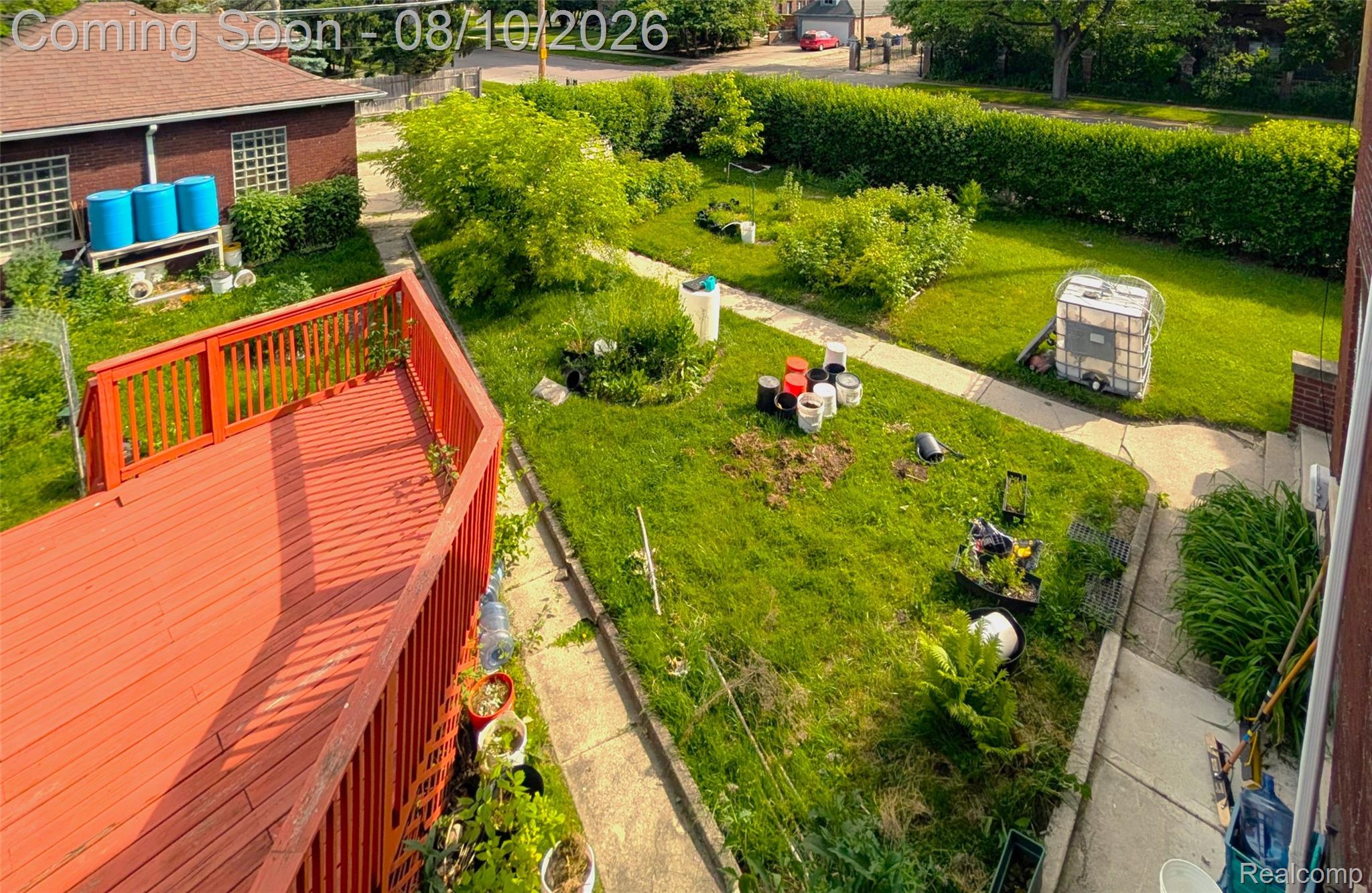 2400 Edison Property Photo 28