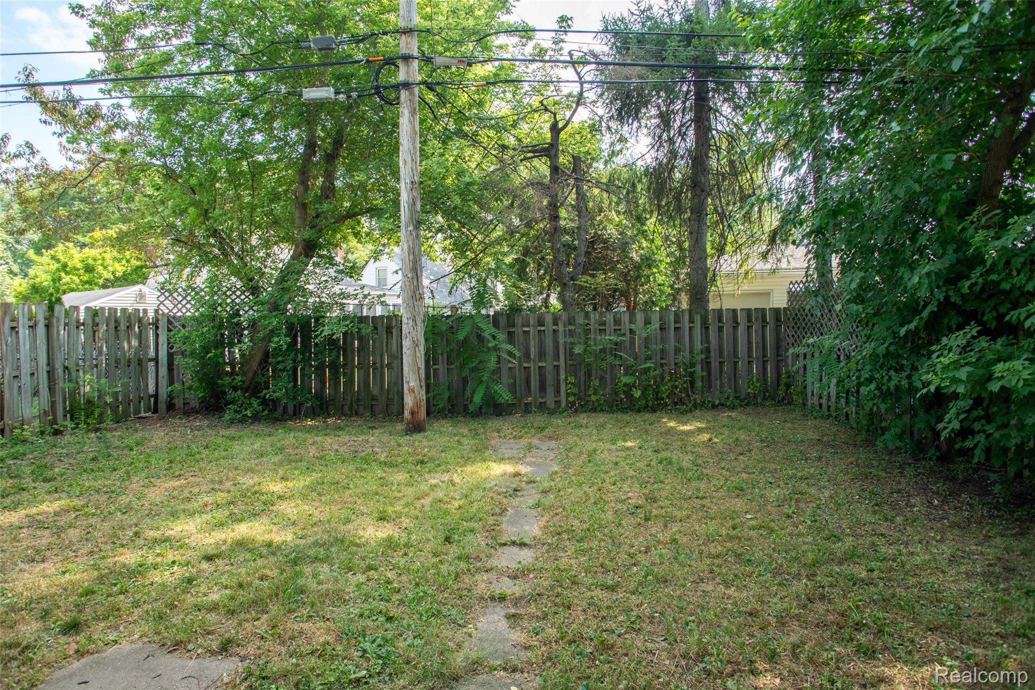 2814 Crooks Road Property Photo 20