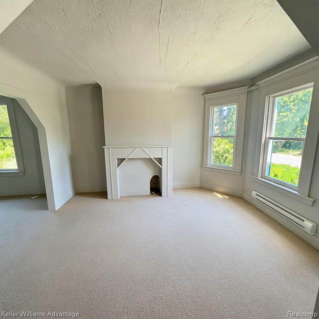 4447 Baldwin Street Property Photo 4