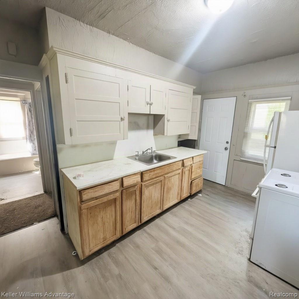 4447 Baldwin Street Property Photo 7