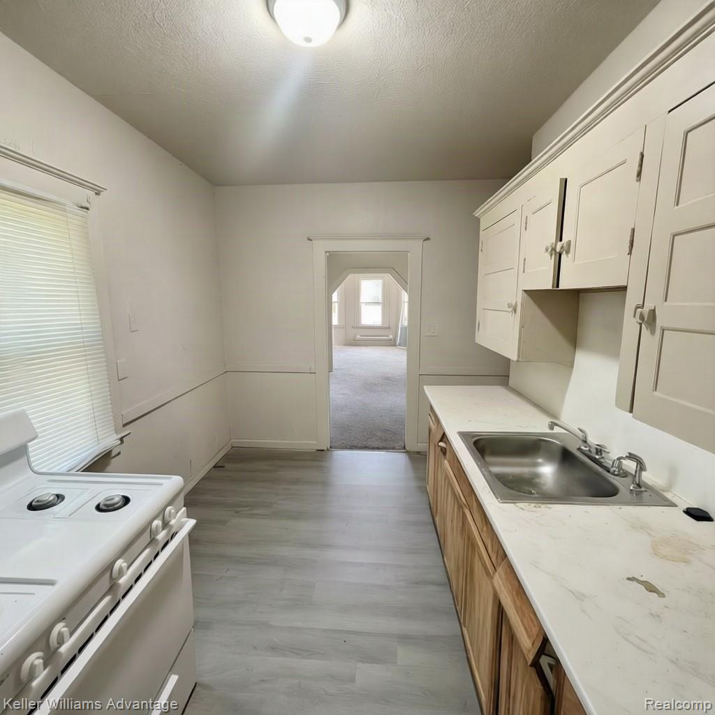 4447 Baldwin Street Property Photo 8