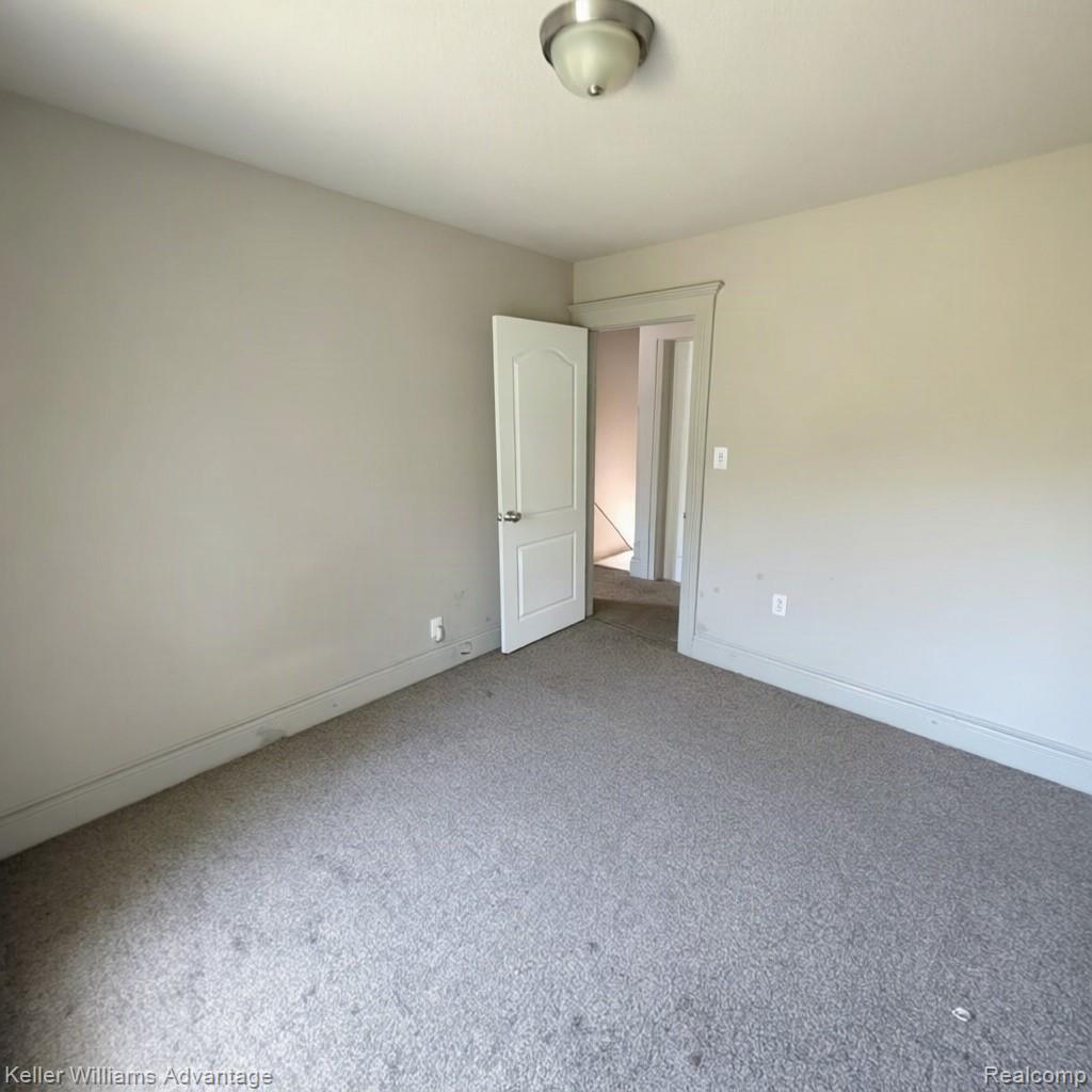 4447 Baldwin Street Property Photo 18