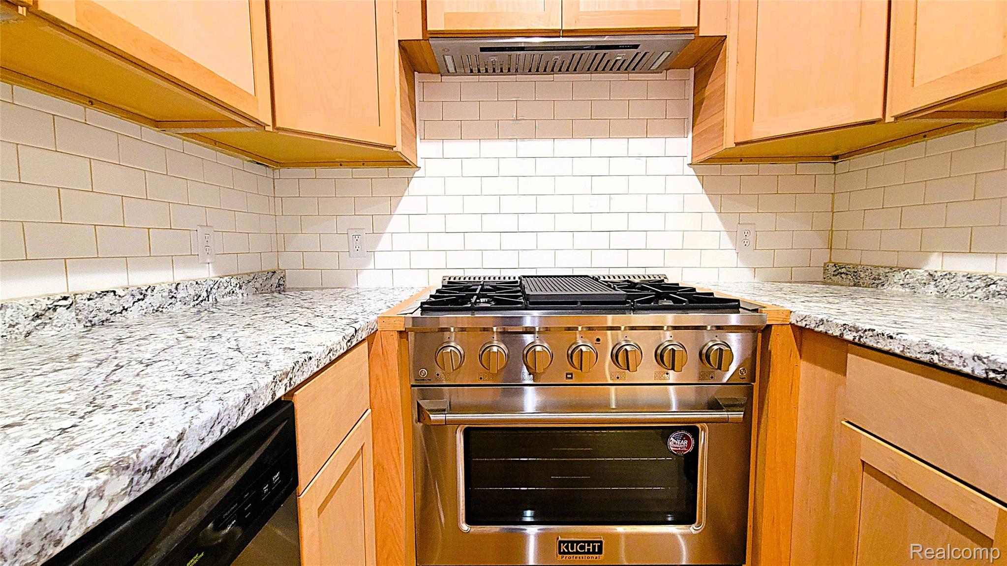 31784 Penn Street Property Photo 5