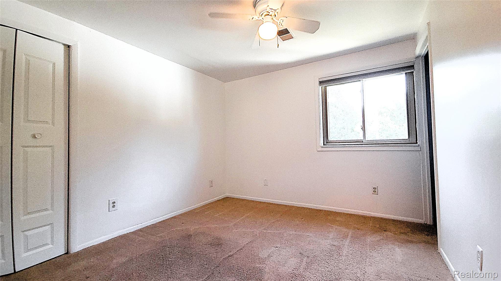 31784 Penn Street Property Photo 16