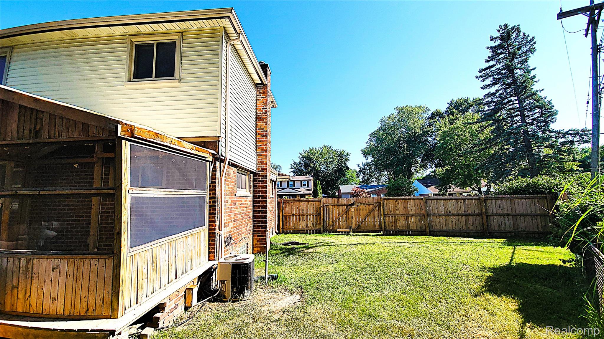 31784 Penn Street Property Photo 25
