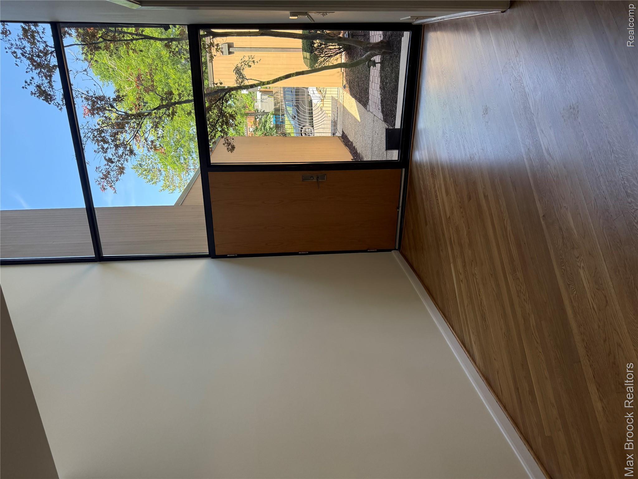 32690 Ravine Drive Property Photo 4