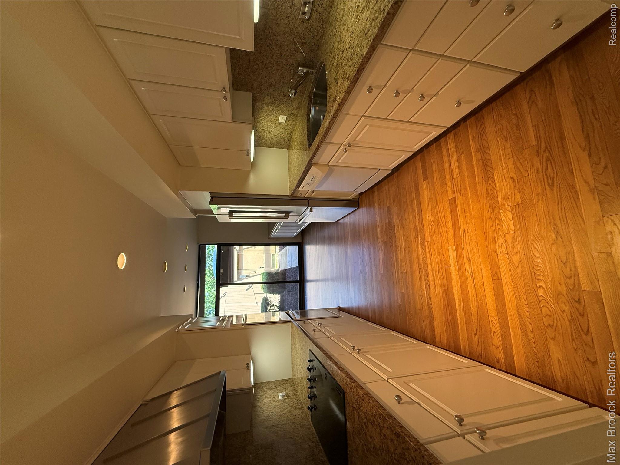 32690 Ravine Drive Property Photo 6