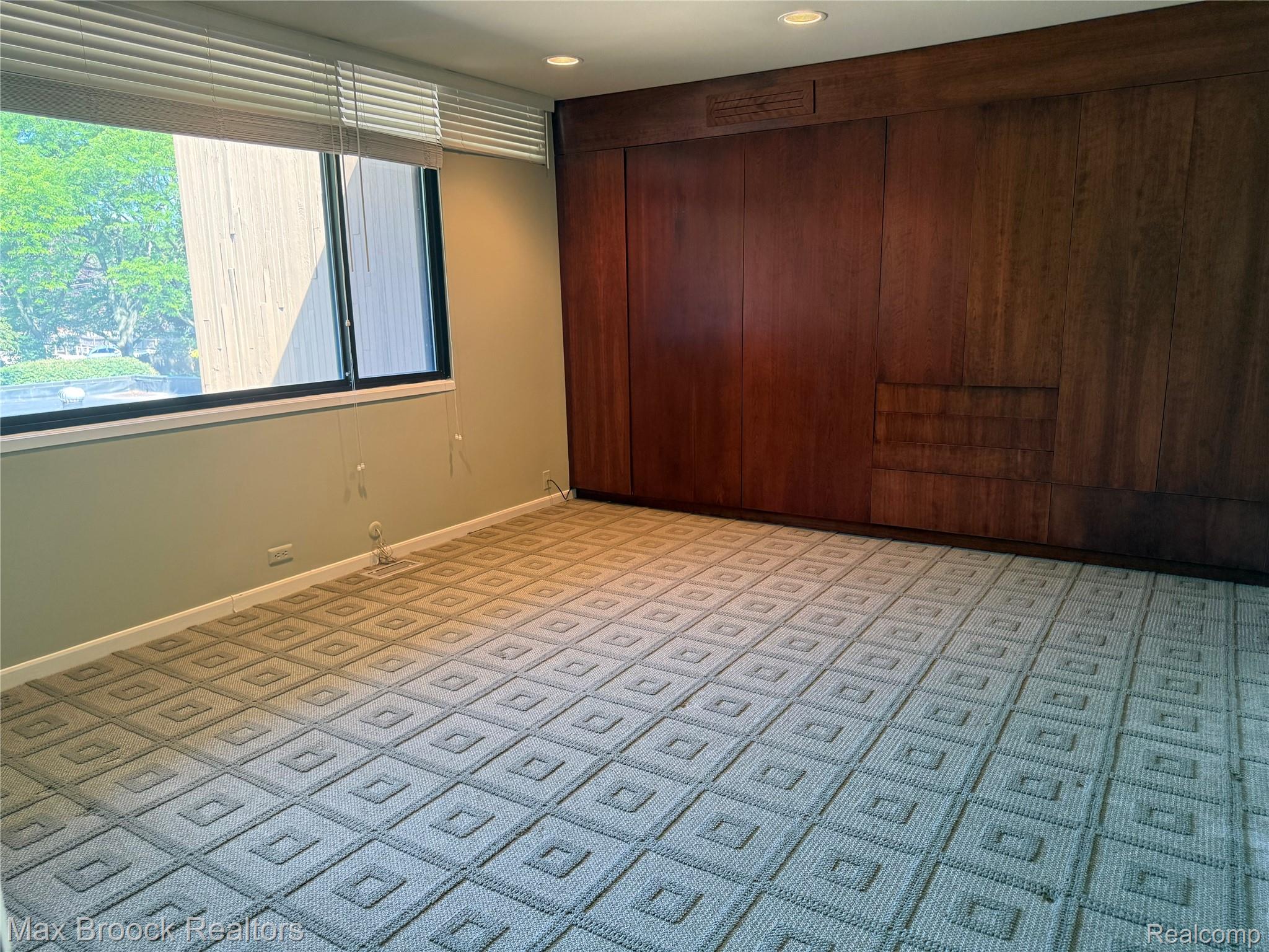 32690 Ravine Drive Property Photo 7